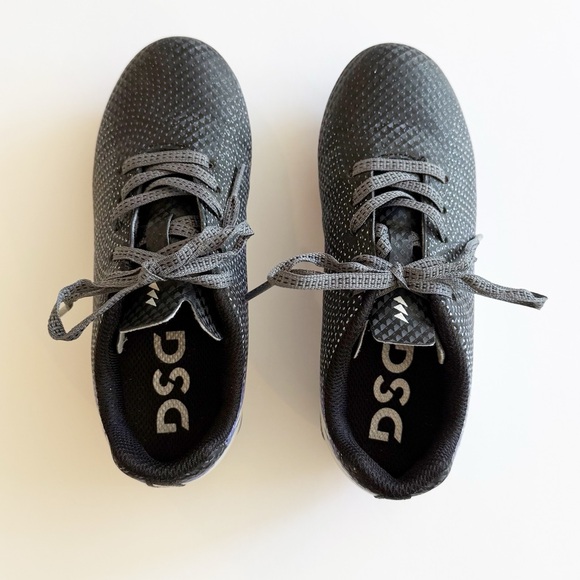 DSG Girls Speed Viper Soccer Cleats - Picture 4 of 8